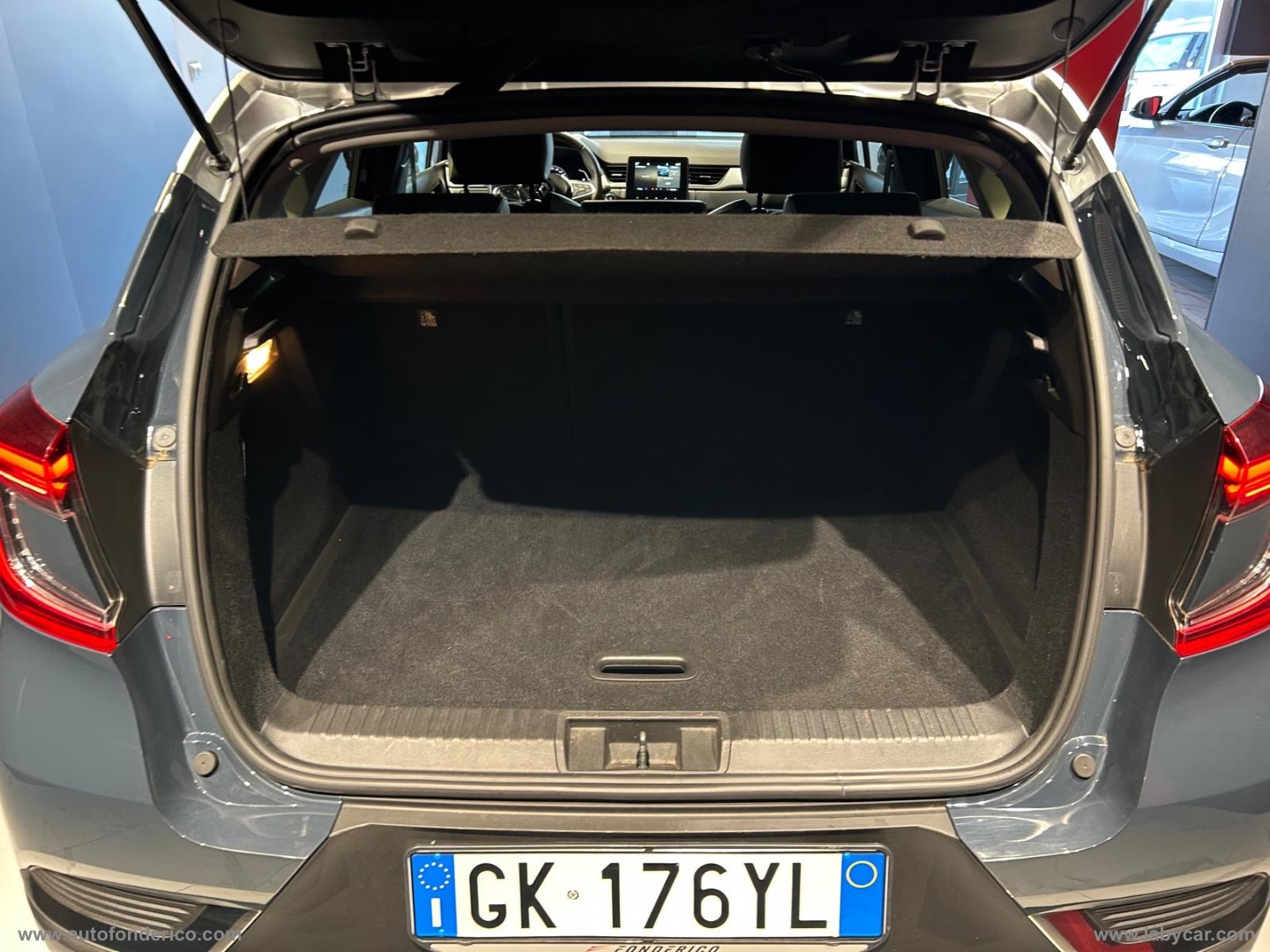 Captur TCe 12V 100 CV GPL Intens - immagine 20