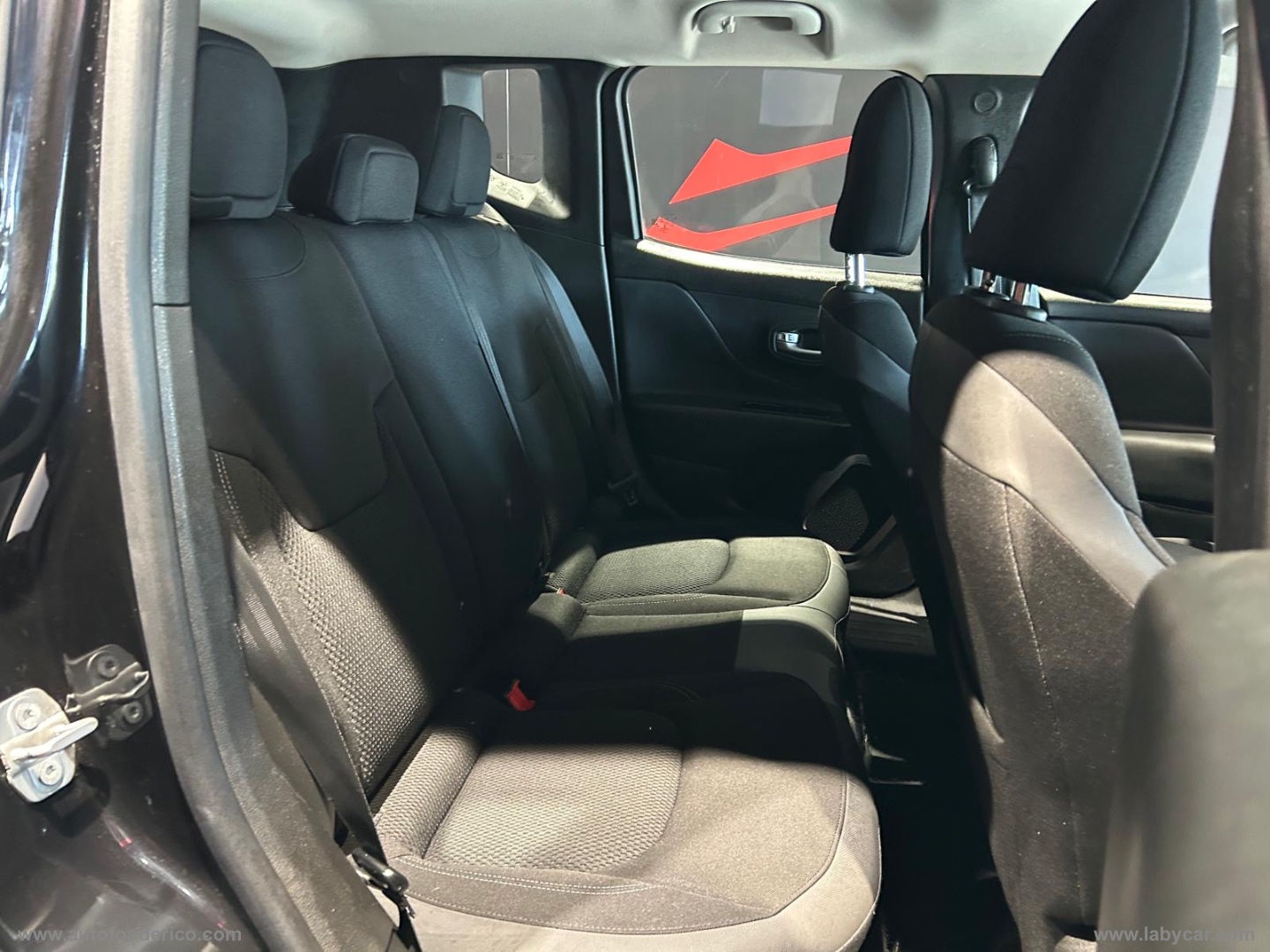 Renegade 1.6 Mjt 120CV Limited - immagine 20