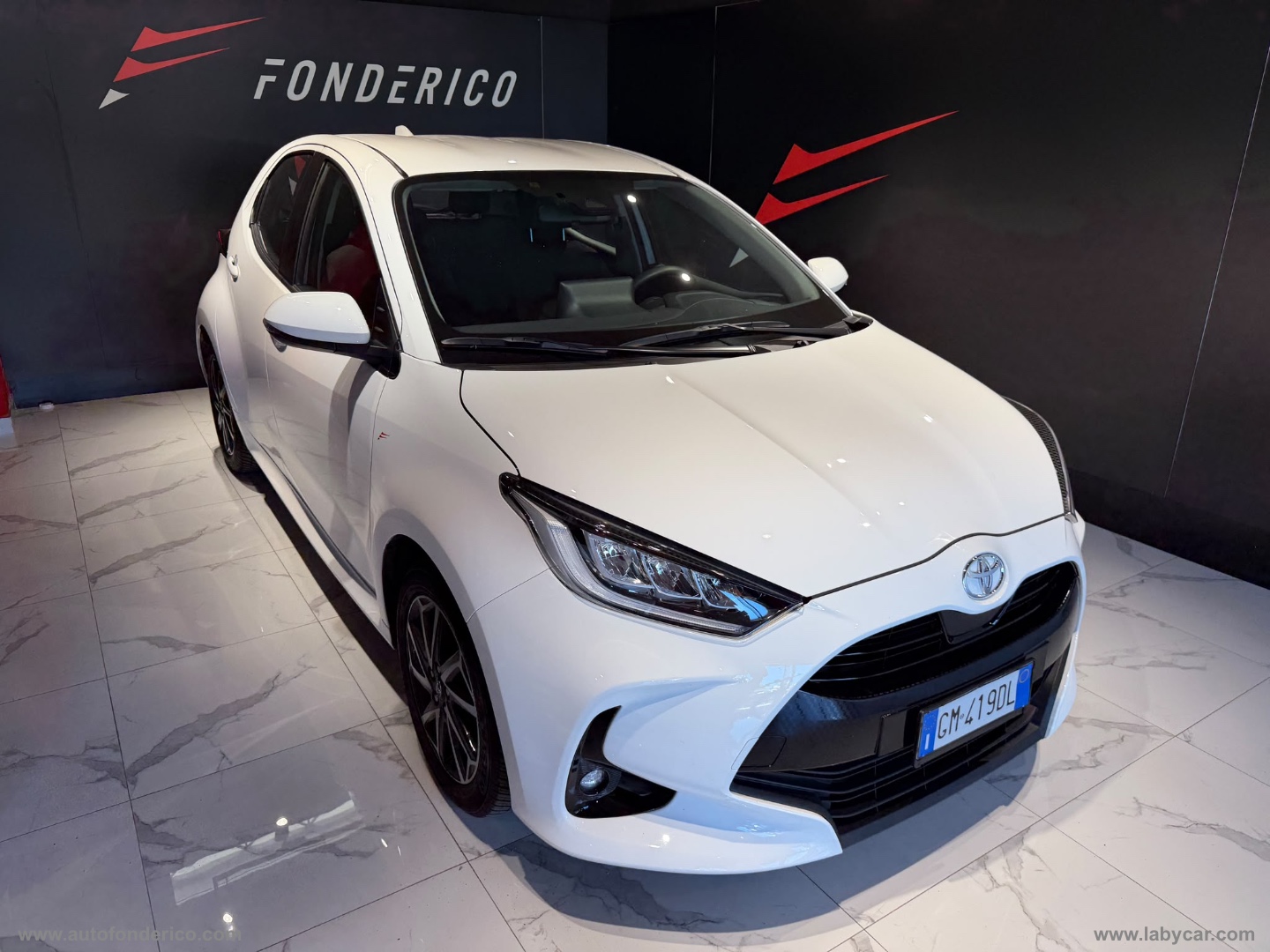Yaris 1.0 5p. Active - immagine 20