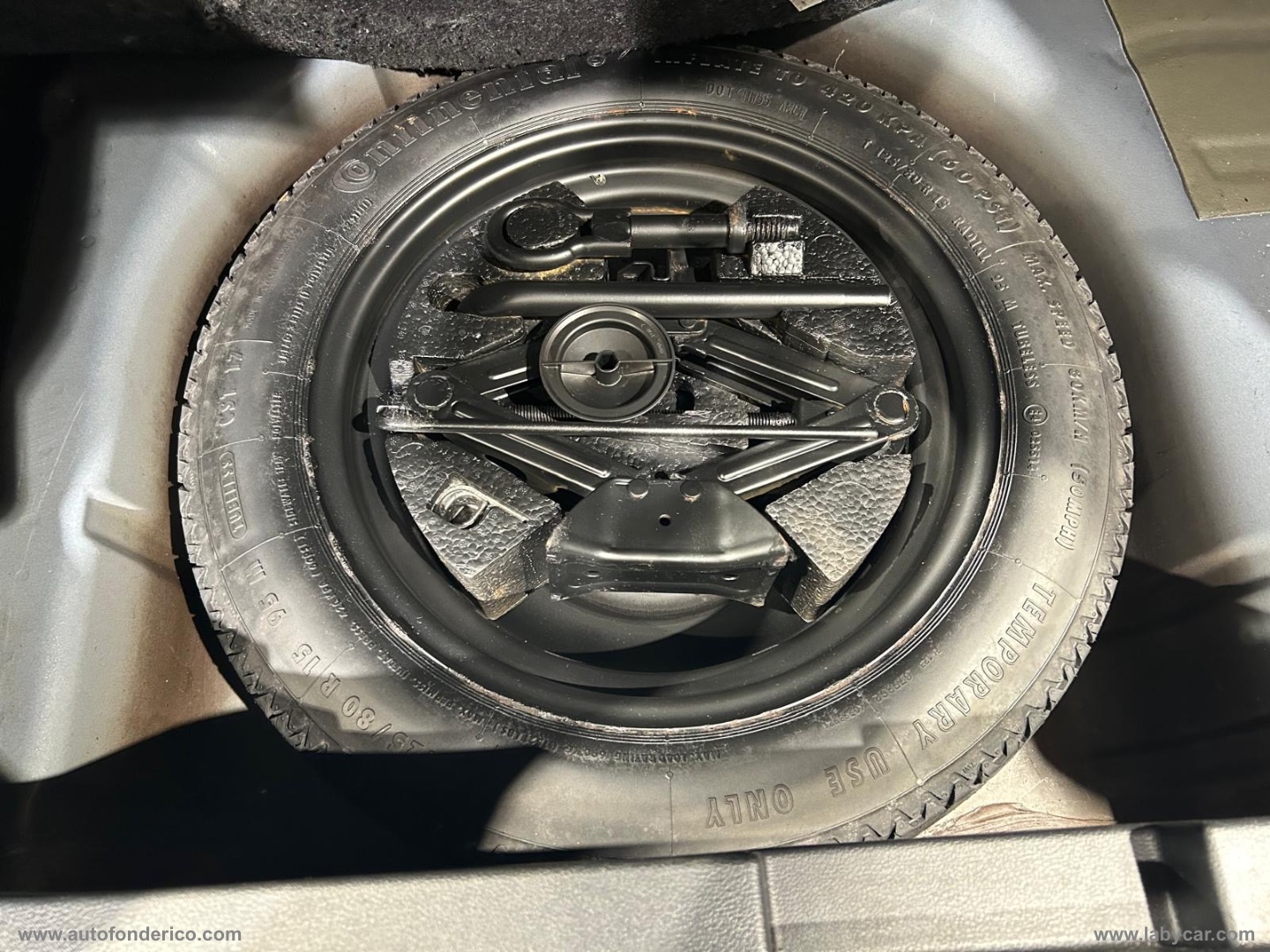B-Max 1.5 TDCi 75 CV Business - immagine 20