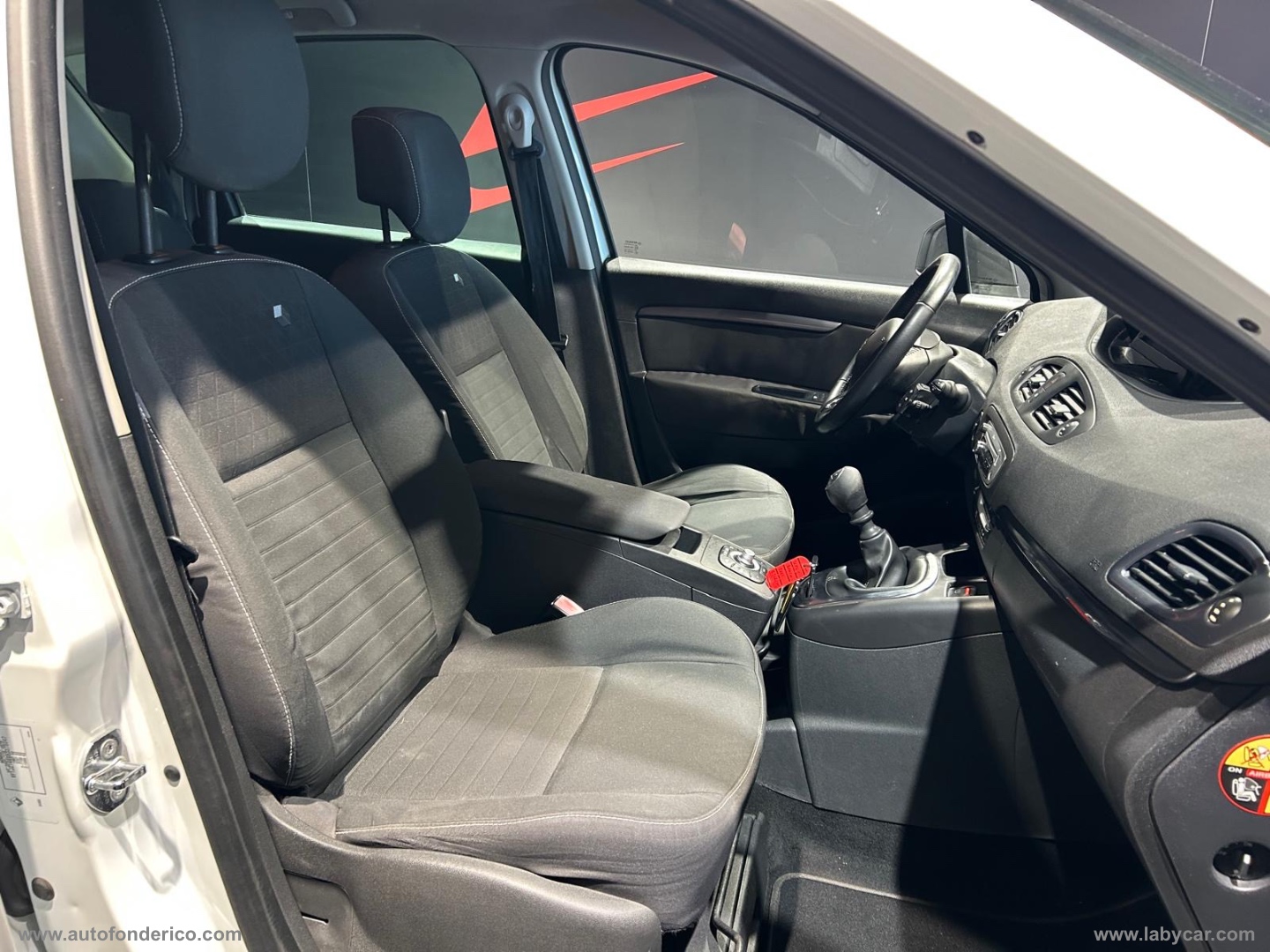 Scénic XMod 1.5 dCi 110 CV S&S Limited - immagine 20