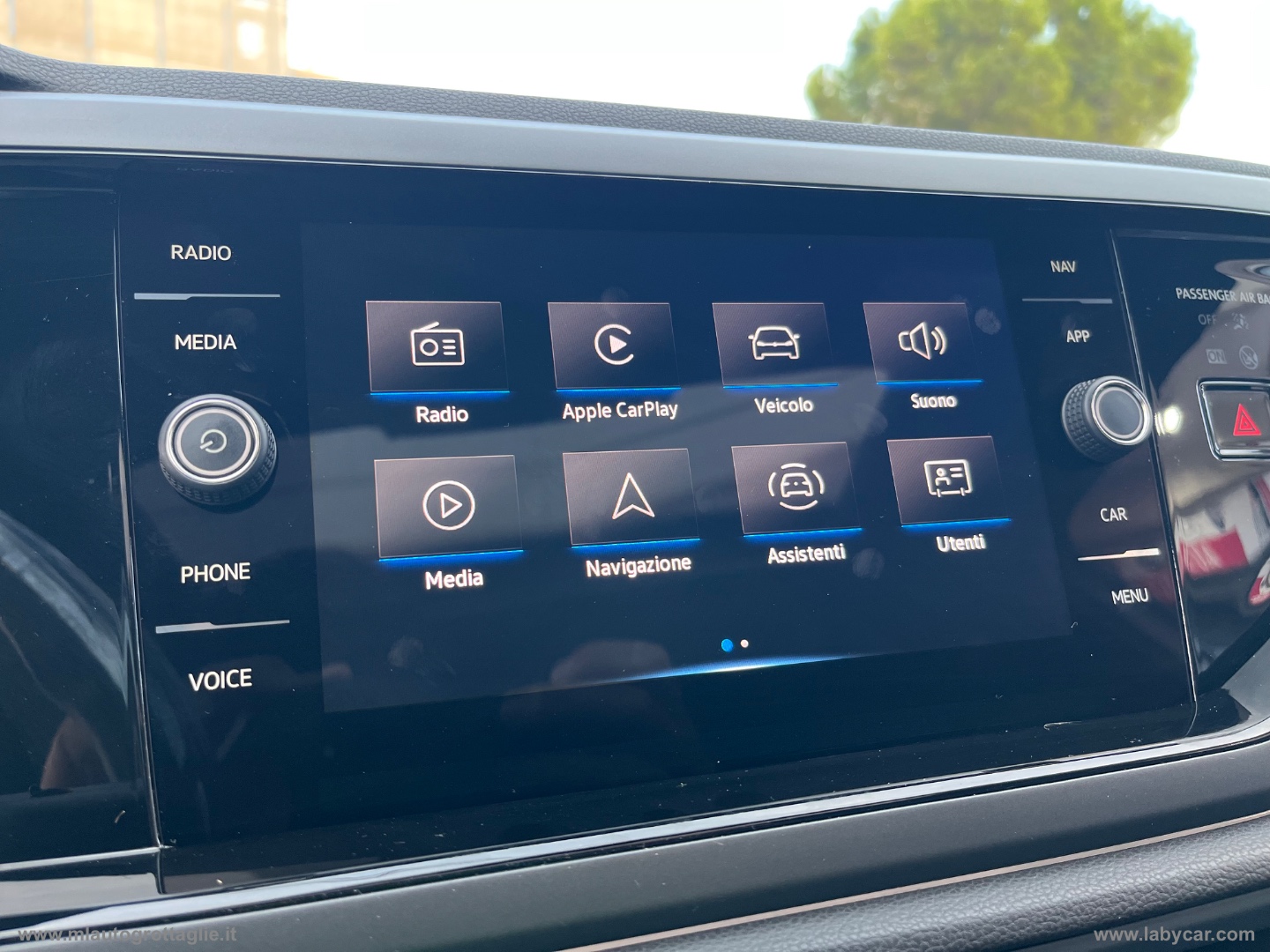 Taigo 1.0 TSI 110 CV DSG R-Line -TETTO - immagine 20