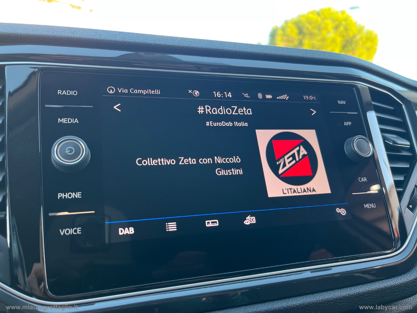 T-Roc 1.6 TDI SCR Advanced BlueMot.Tech. - immagine 20