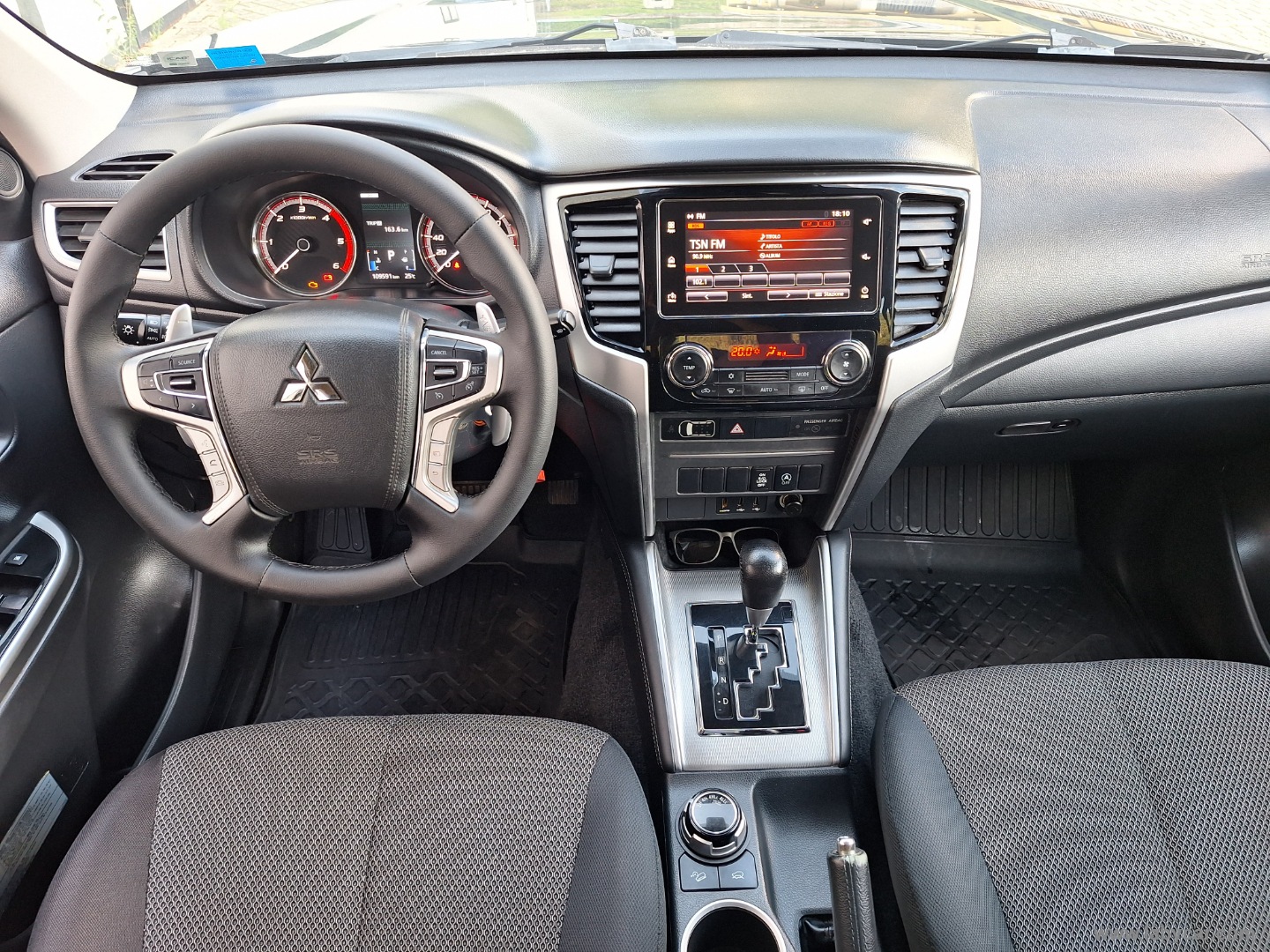 L200 2.3 D DoubleCab 4x4 AUTO RIDOTTE BLOCCAGGIO - immagine 20