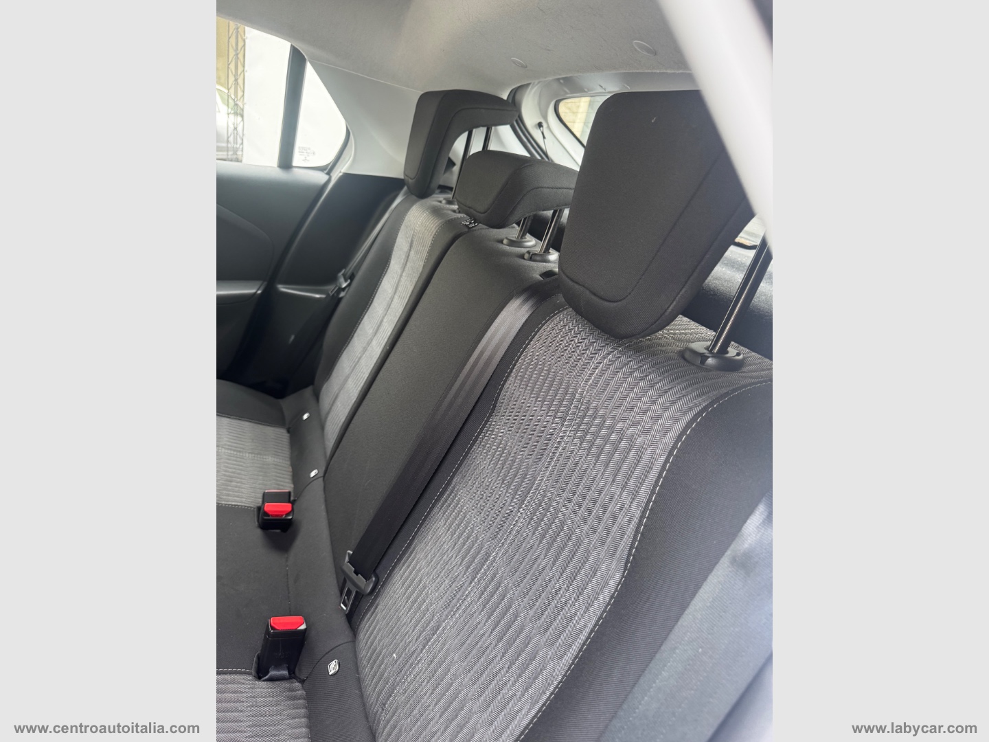 Corsa 1.5 D 100 CV Blitz Edition - immagine 20