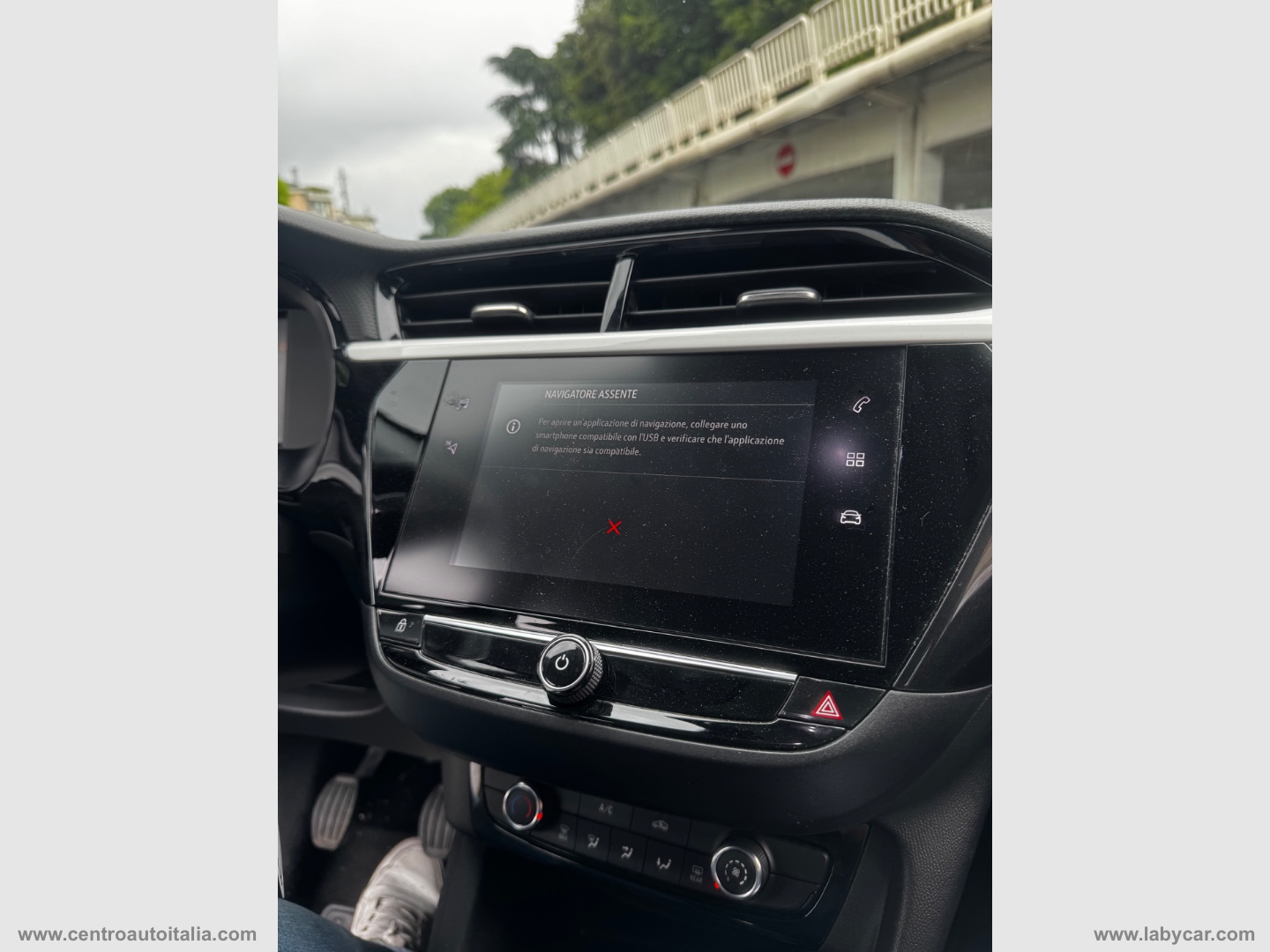 Corsa 1.2 Blitz Edition - immagine 20