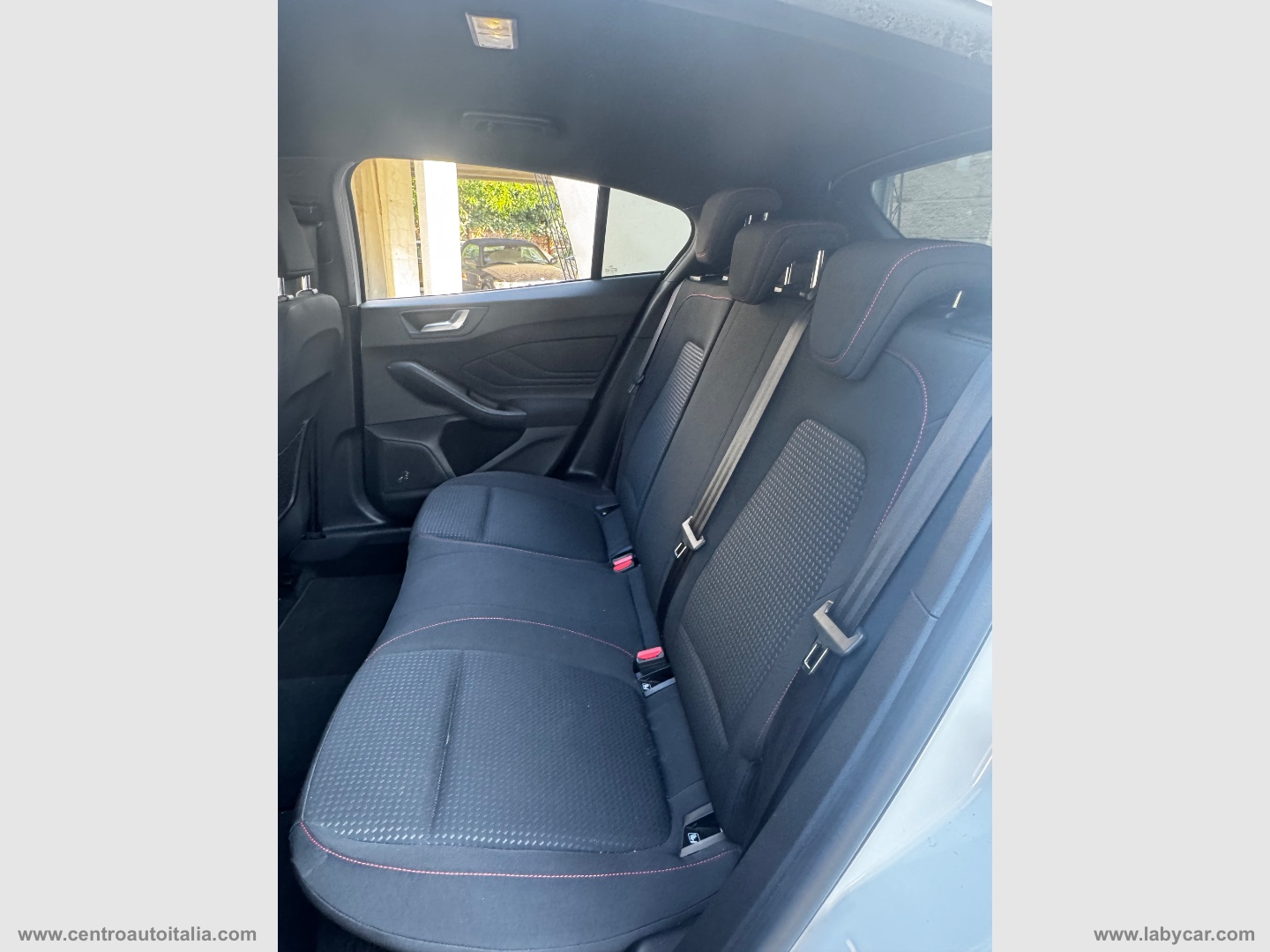 Focus 1.5 EcoBlue 120CV 5p. ST Line - immagine 20