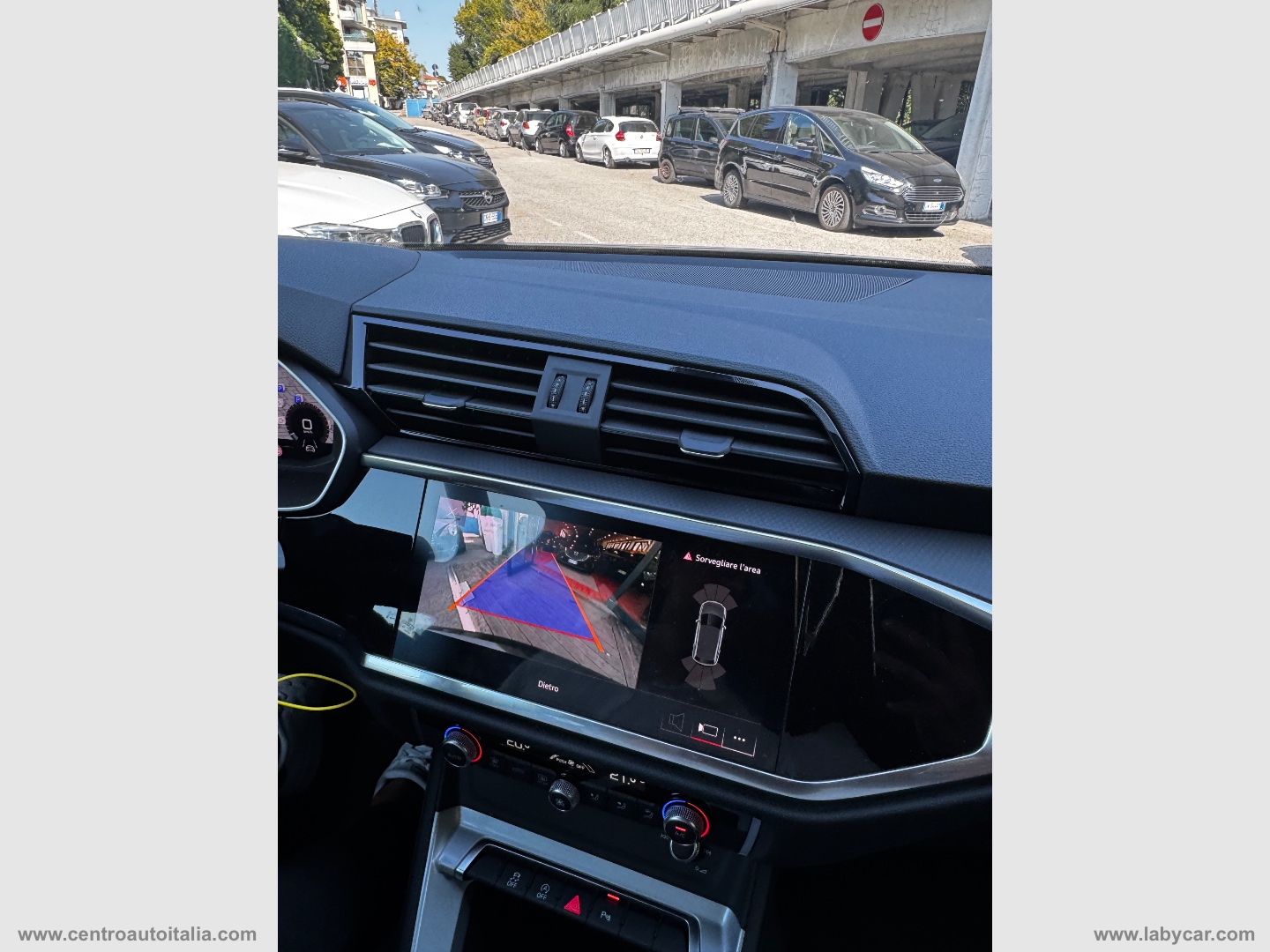 Q3 35 TDI S tronic Business Advanced - immagine 20