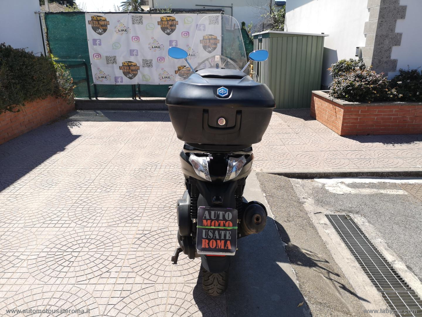 Beverly 300 I.E. POLICE ABS ASR RATE AUTO MOTO SCOOTER - immagine 20
