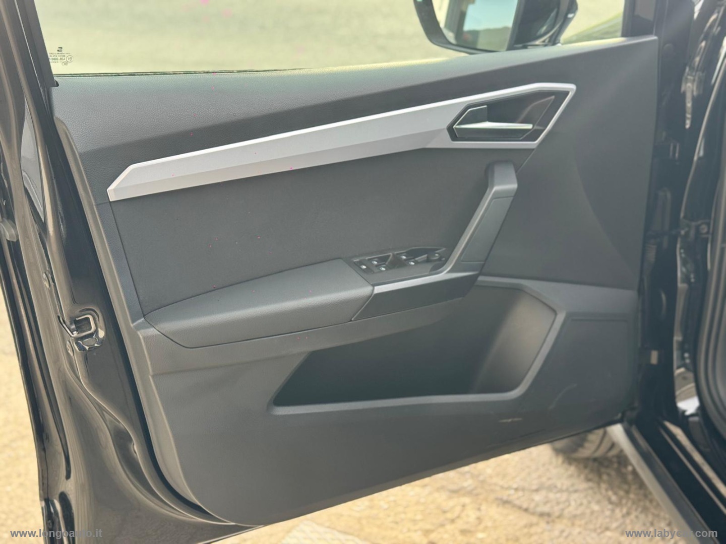 Arona 1.0 EcoTSI 115CV DSG FR ADATTA A NEOPATENTATI - immagine 20