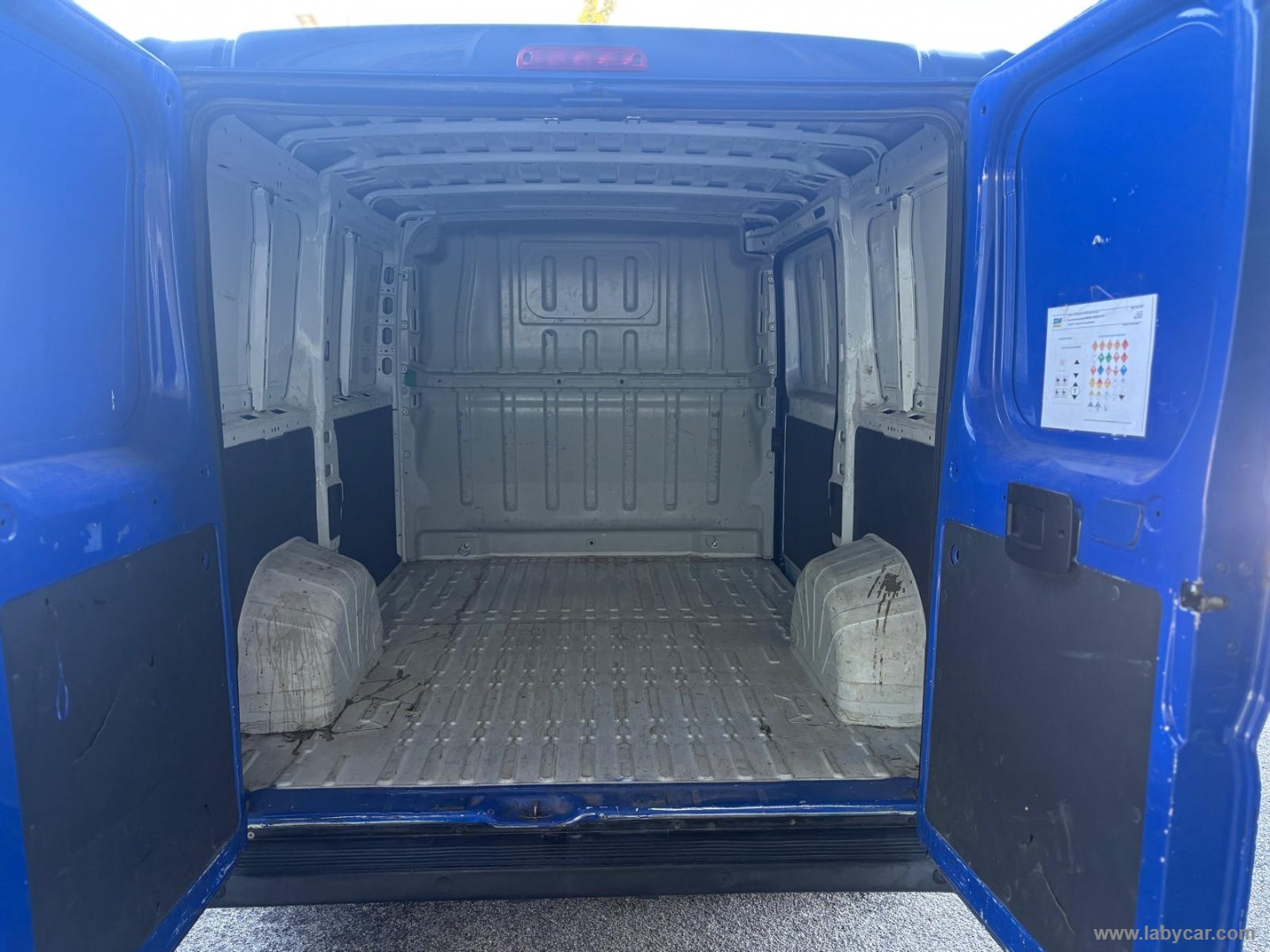 Boxer 330 BlueHDi 140 S&S PC-TN Furg. - immagine 20