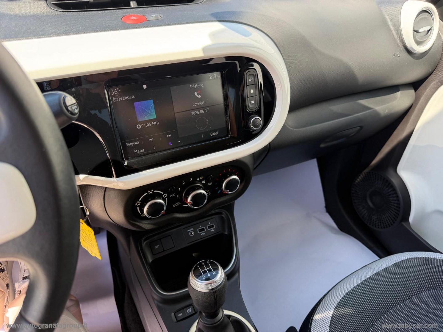 Twingo SCe 65 CV Intens PARI NUOVO! - immagine 20