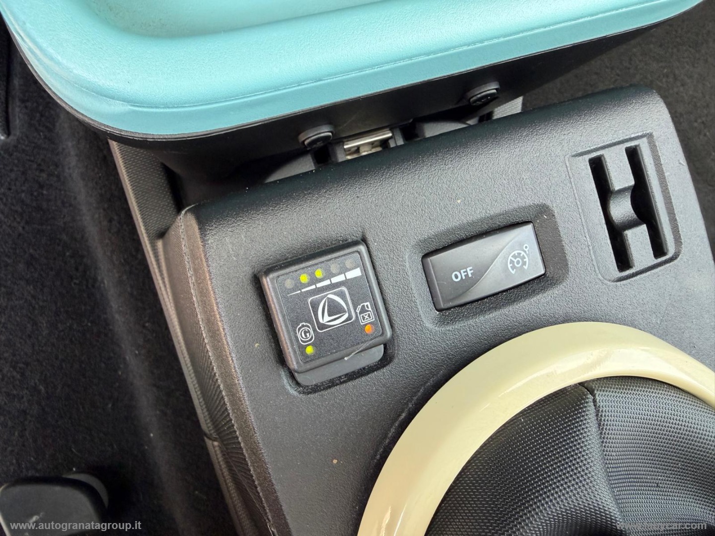 Twingo 1.0 SCe Live GPL OUTLET - immagine 20