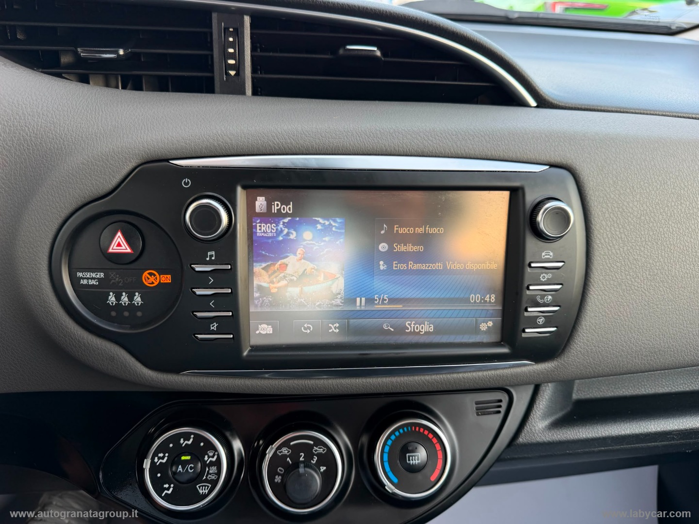 Yaris 1.0 72 CV 5p. Cool BELLA BELLA ! - immagine 20
