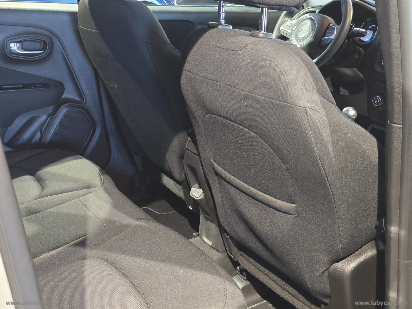 Renegade 1.6 Mjt 120CV Longitude - immagine 20