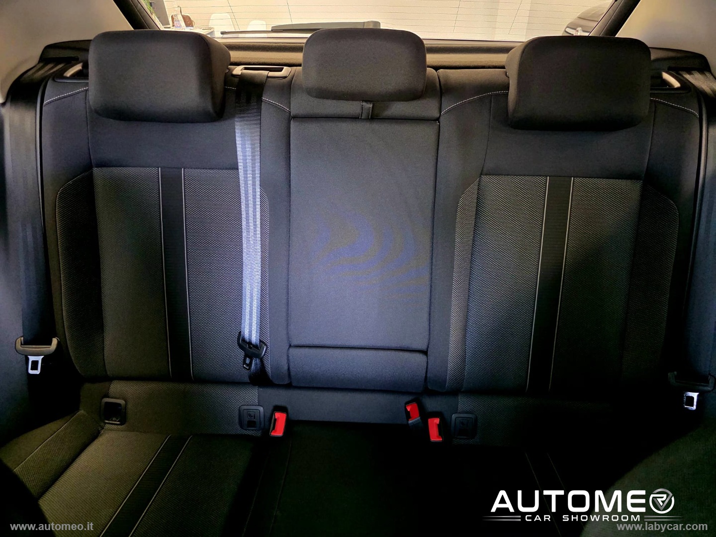 T-Roc 2.0 TDI SCR 150 CV DSG Life - immagine 20