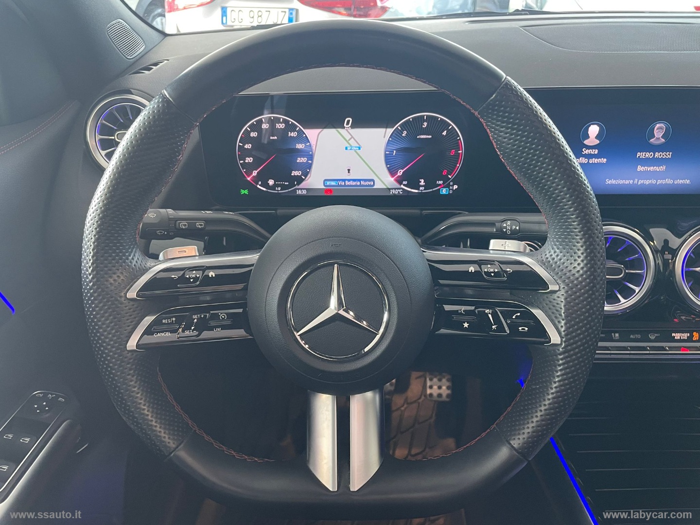 GLA 200 d Automatic AMG Line Adv.Plus TETTO PANORAMICO - immagine 20