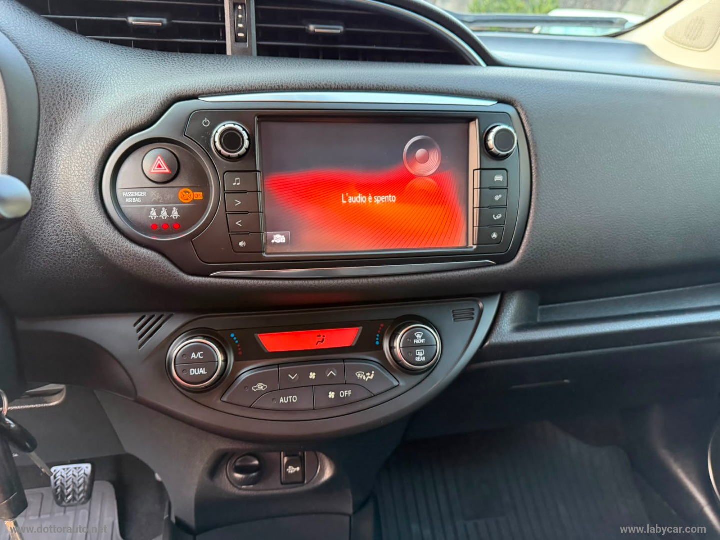 Yaris 1.4 D-4D 5p. Lounge - immagine 20