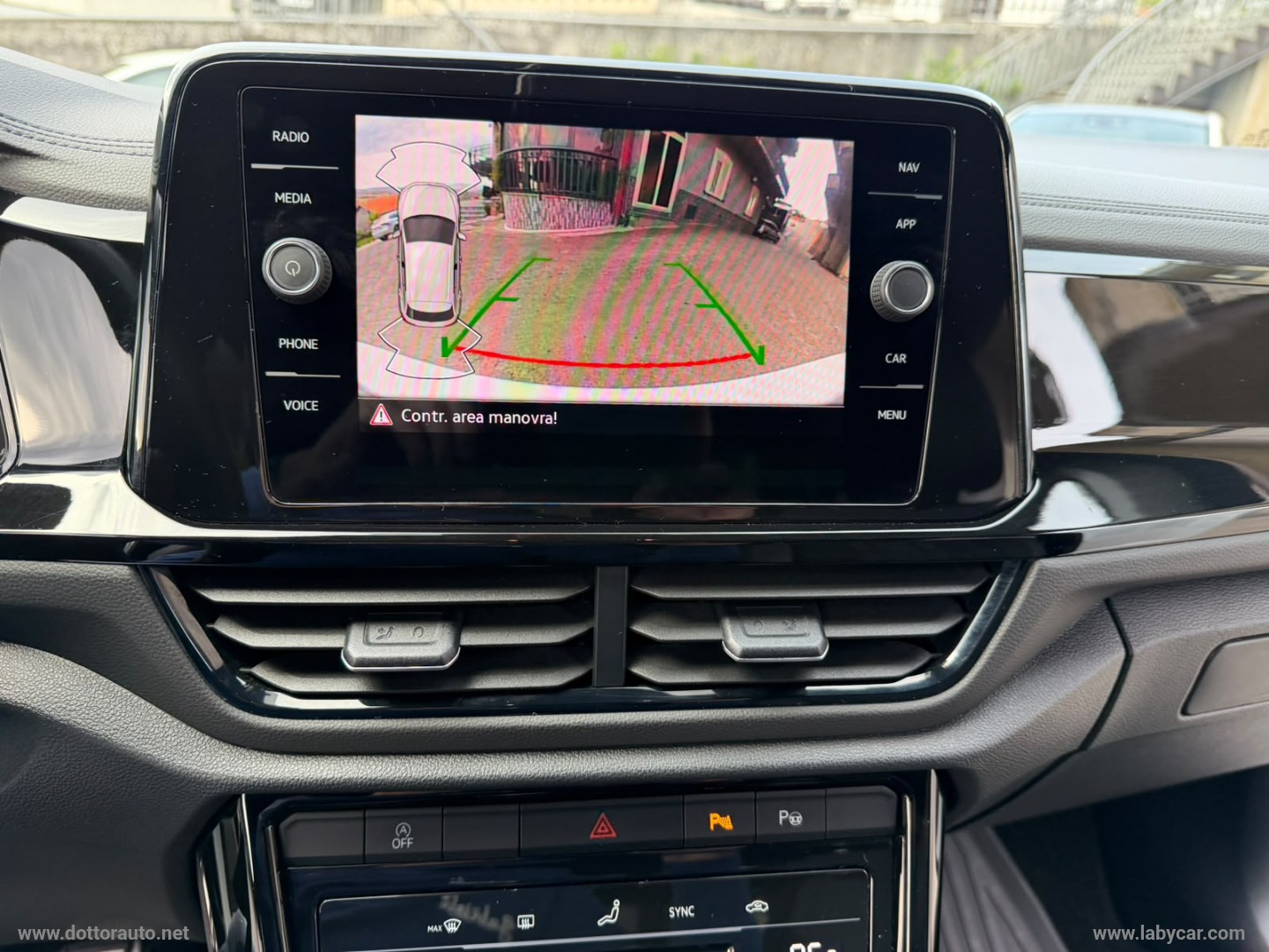 T-Roc 2.0 TDI SCR R-Line - immagine 20