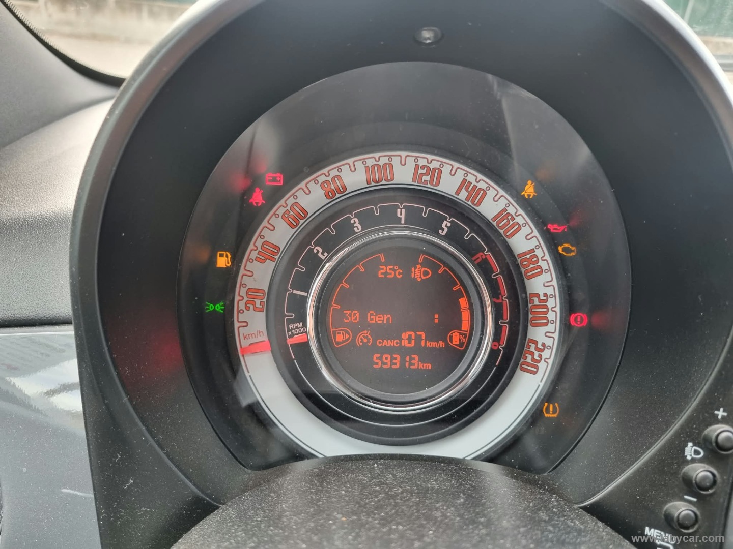 500 C 1.0 Hybrid Cult - immagine 20