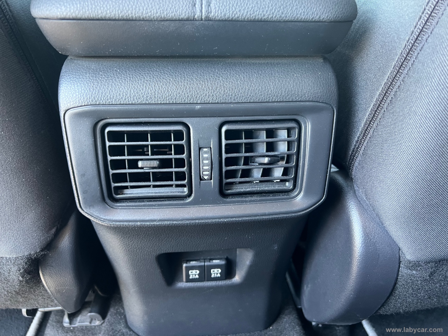 RAV4 2.5 HV - immagine 21