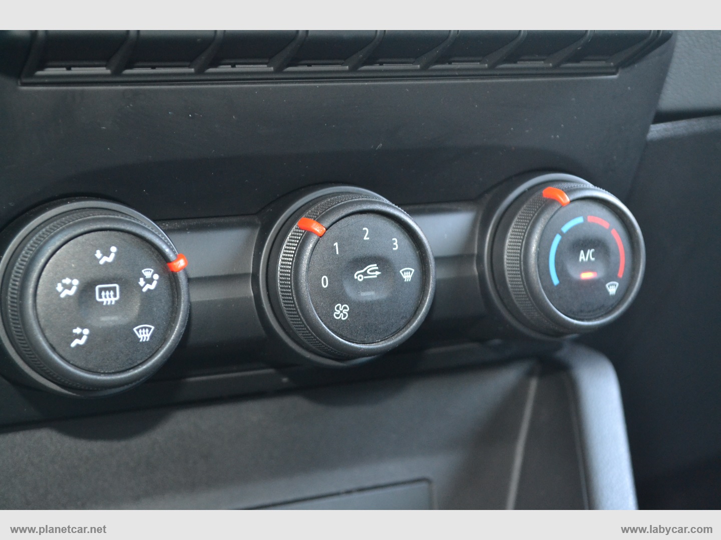Clio SCe 65 CV 5p. Life - immagine 21