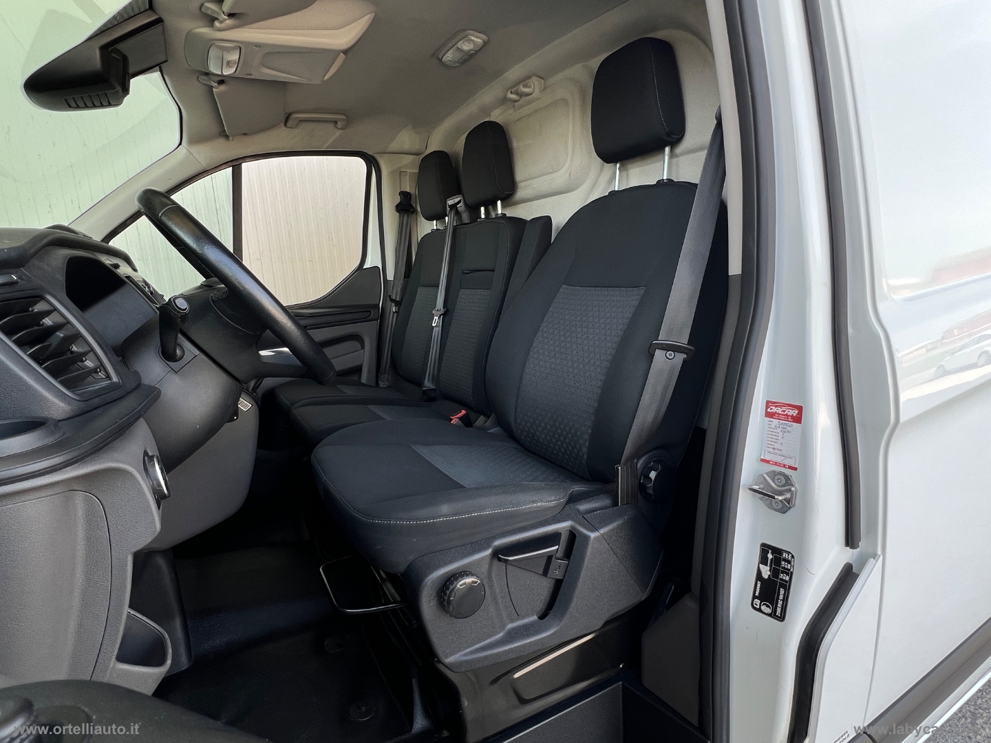 Tran.Cust.300 2.0EcoB.130 L2H2 F.Trend FORD TRANSIT CUSTOM 300 L2H2 PLTA 2.0 CDTI 130 Cv + IVA - immagine 21