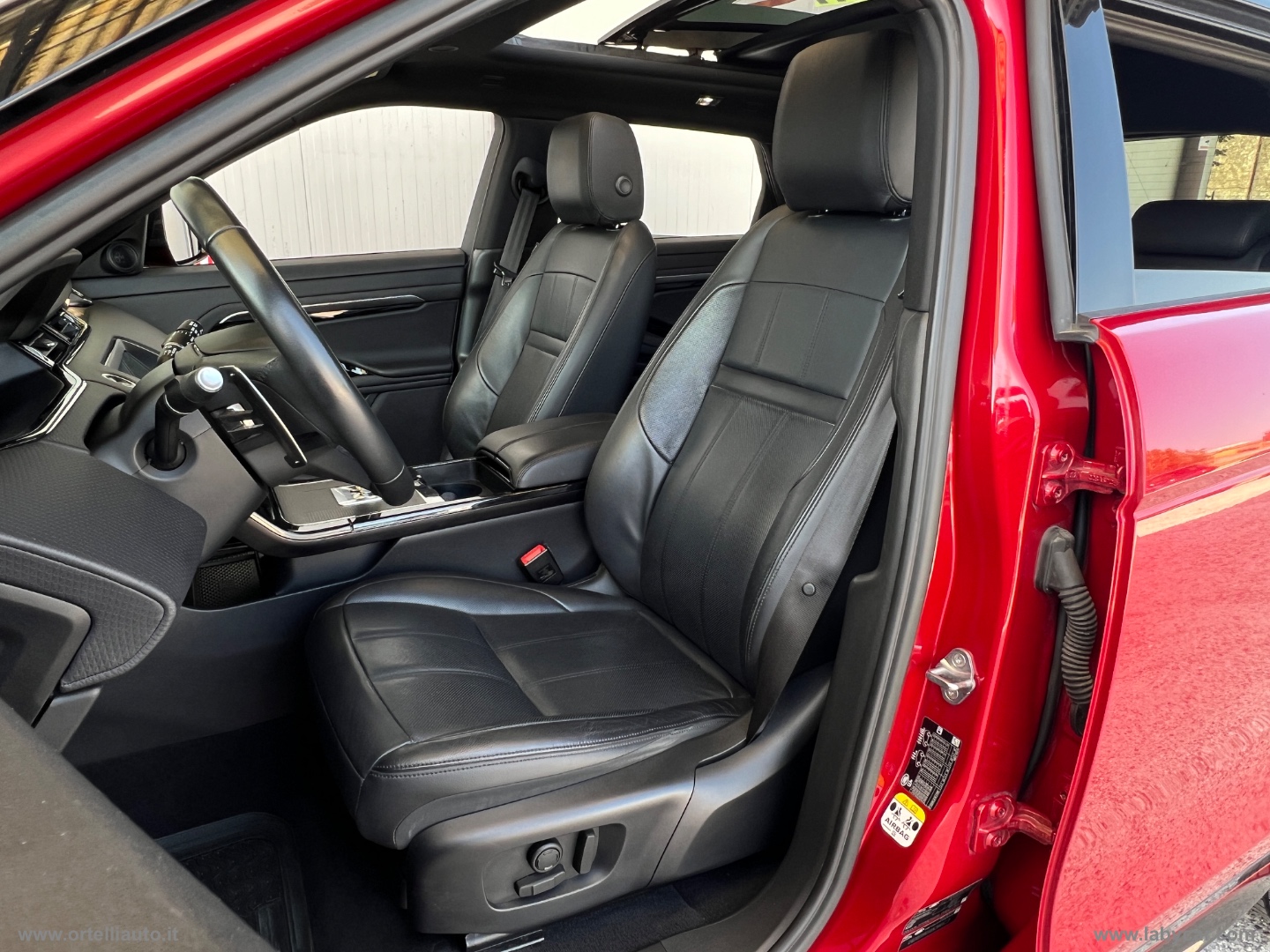 RR Evoque 2.0D I4 163 CV AWD Auto R-D. S - immagine 21