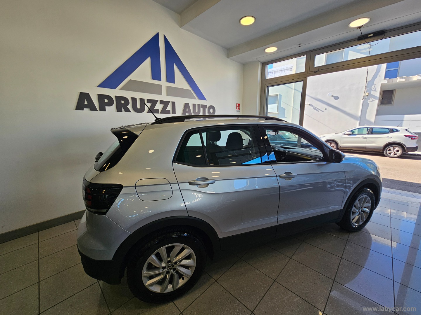 T-Cross 1.0 TSI 110 CV DSG LIFE - immagine 21