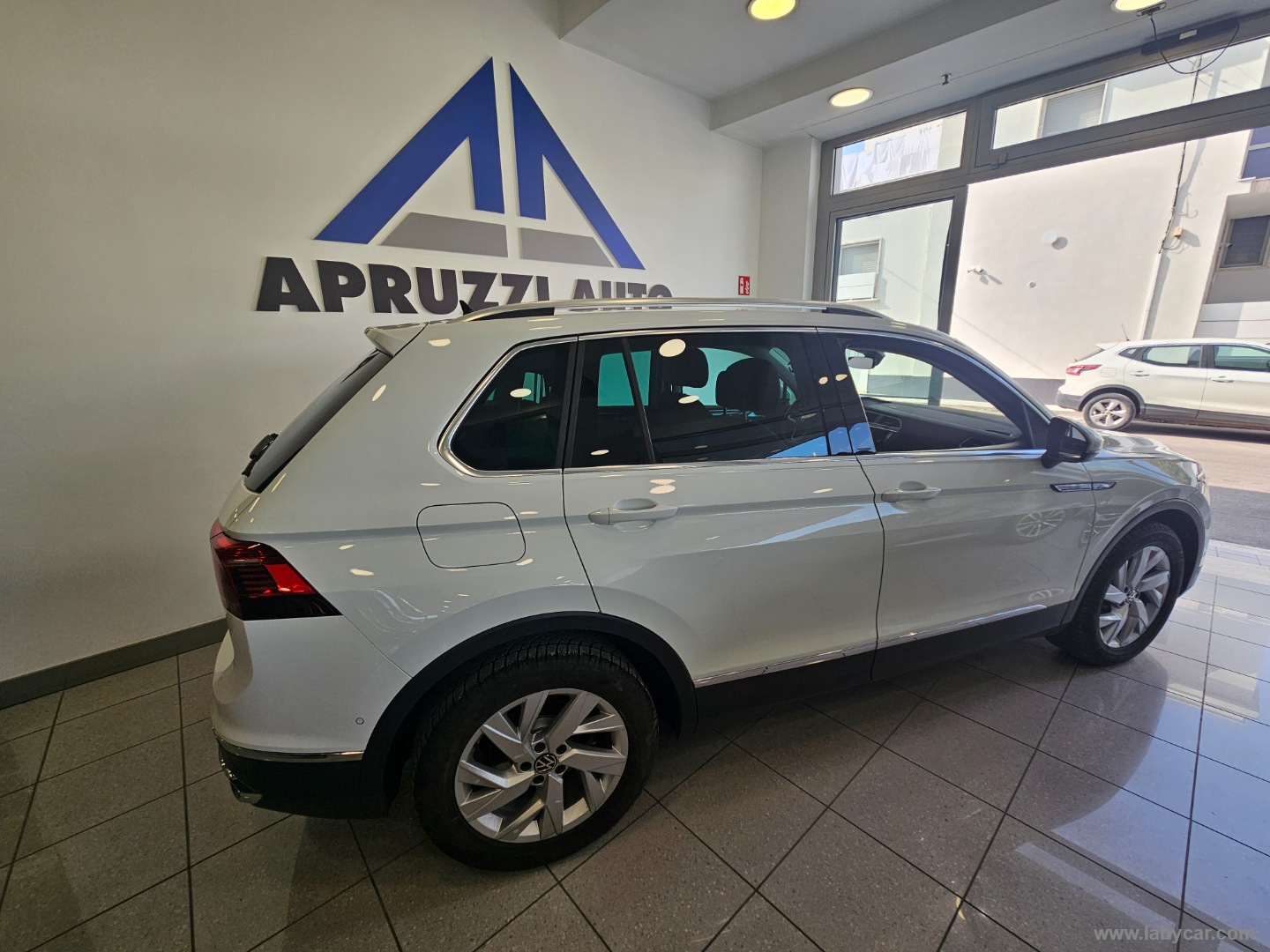 Tiguan 2.0 TDI 150CV SCR DSG Elegance - immagine 21