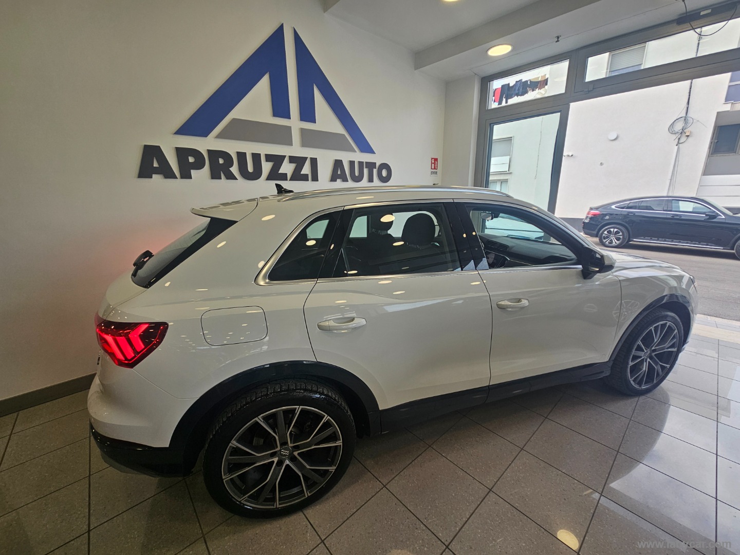 Q3 40 TDI quattro S tr. Business Adv. - immagine 21