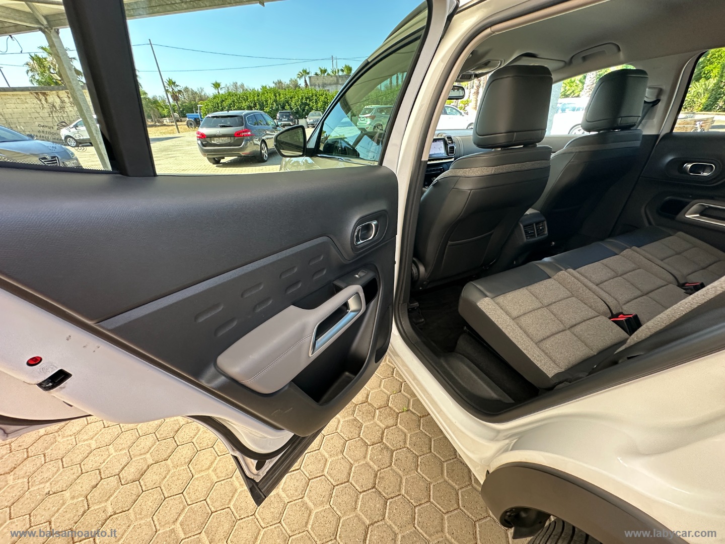 C5 Aircross BlueHDi 130 S&S EAT8 Shine - immagine 21