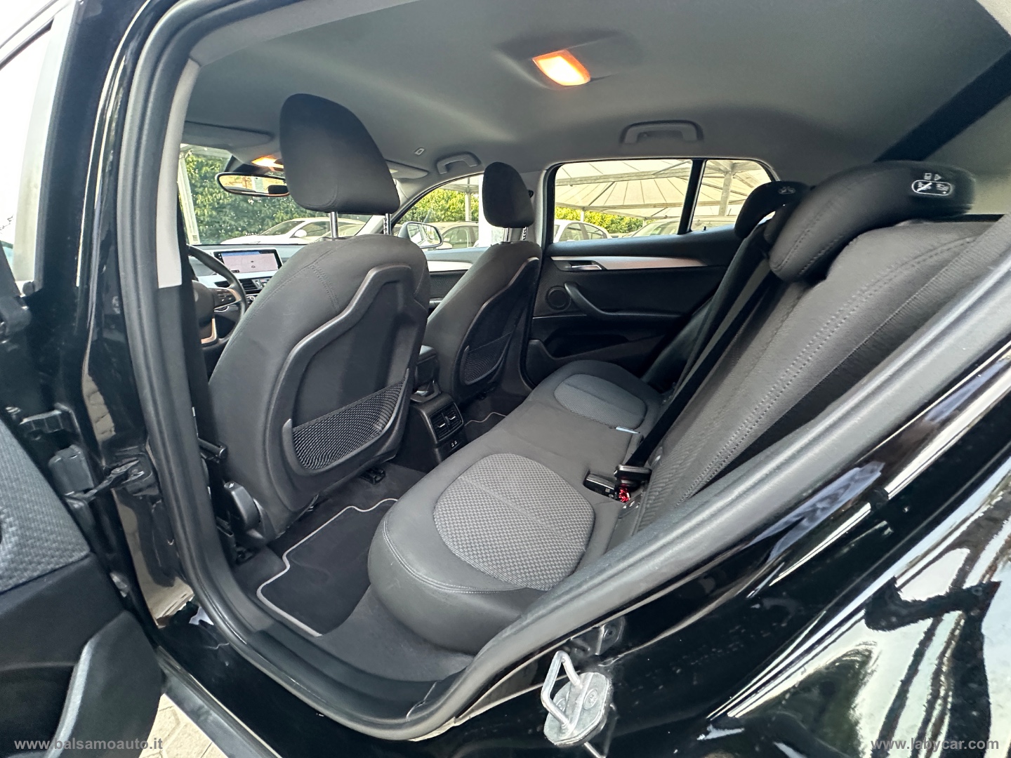 X2 xDrive18d Advantage - immagine 21