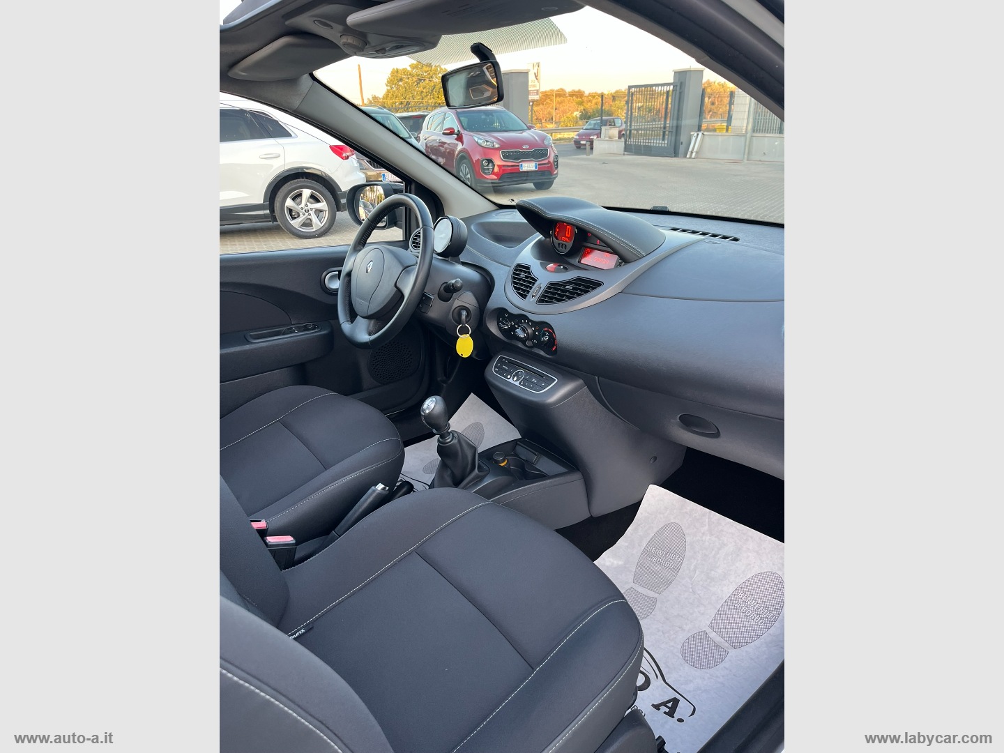 Twingo 1.2 Dynamique TETTO APRIBILE - immagine 21