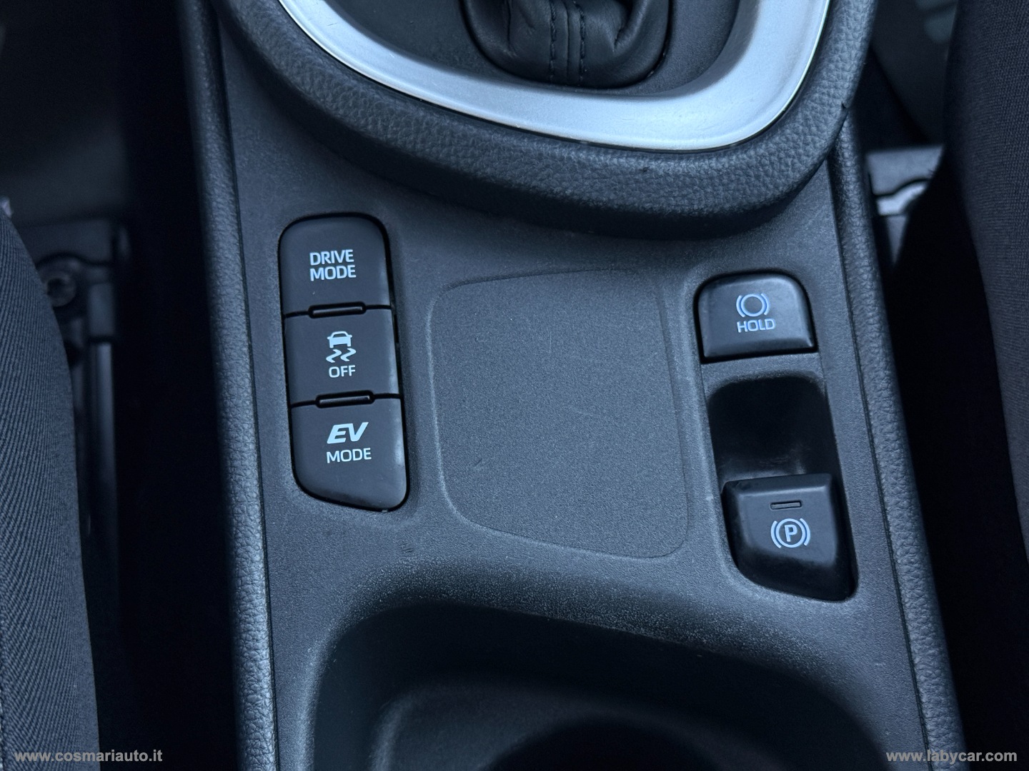 Yaris Cross 1.5 Hybrid 5p. E-CVT Active - immagine 21