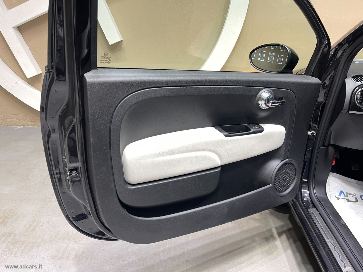 500 Cabrio Hybrid DOLCEVITA *NEOPATENTATI* - immagine 21