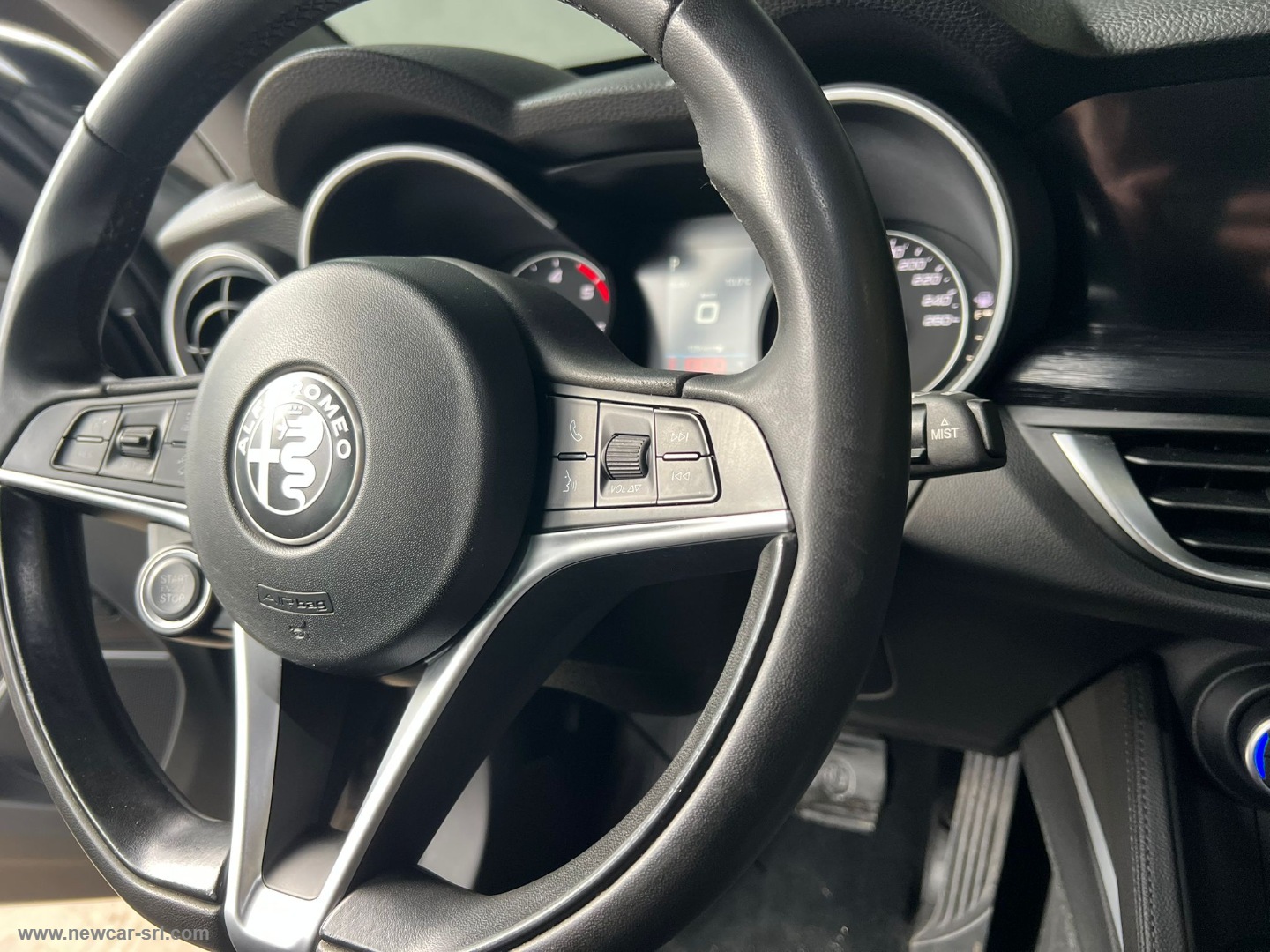 Stelvio 2.2 T.diesel 190CV AT8 RWD Bus. - immagine 21