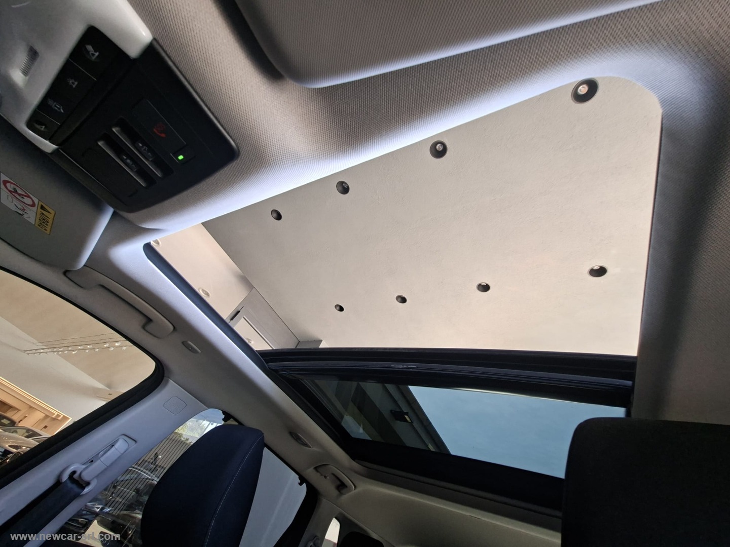X-Trail e-Power e-4orce 4WD 7p.ti Tekna - immagine 21