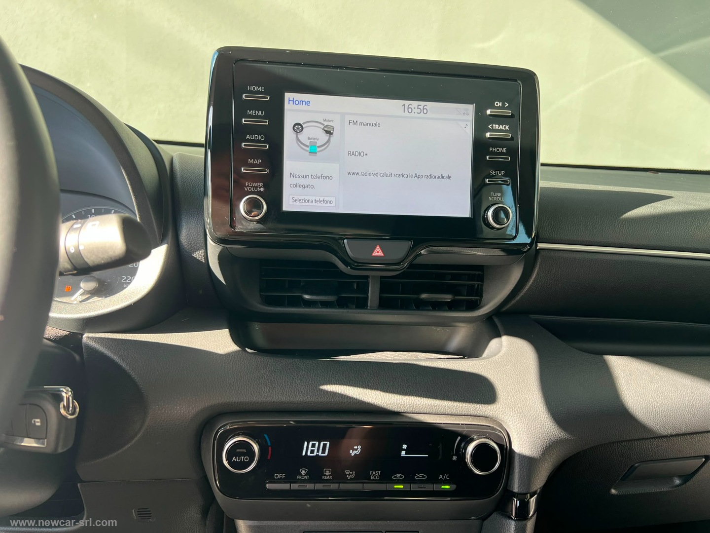 Yaris 1.5 Hybrid 5p. Business - immagine 21