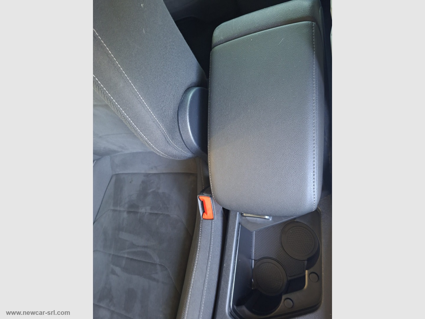 Tiguan 2.0 TDI 150CV SCR DSG 4MOT. Eleg. - immagine 21