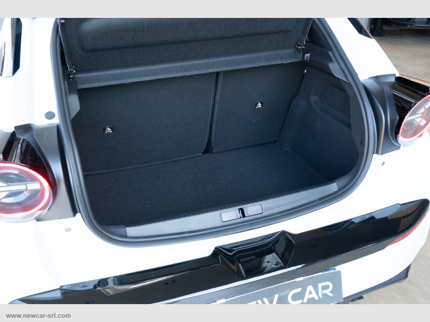 Ypsilon Hybrid e-DCT - immagine 21