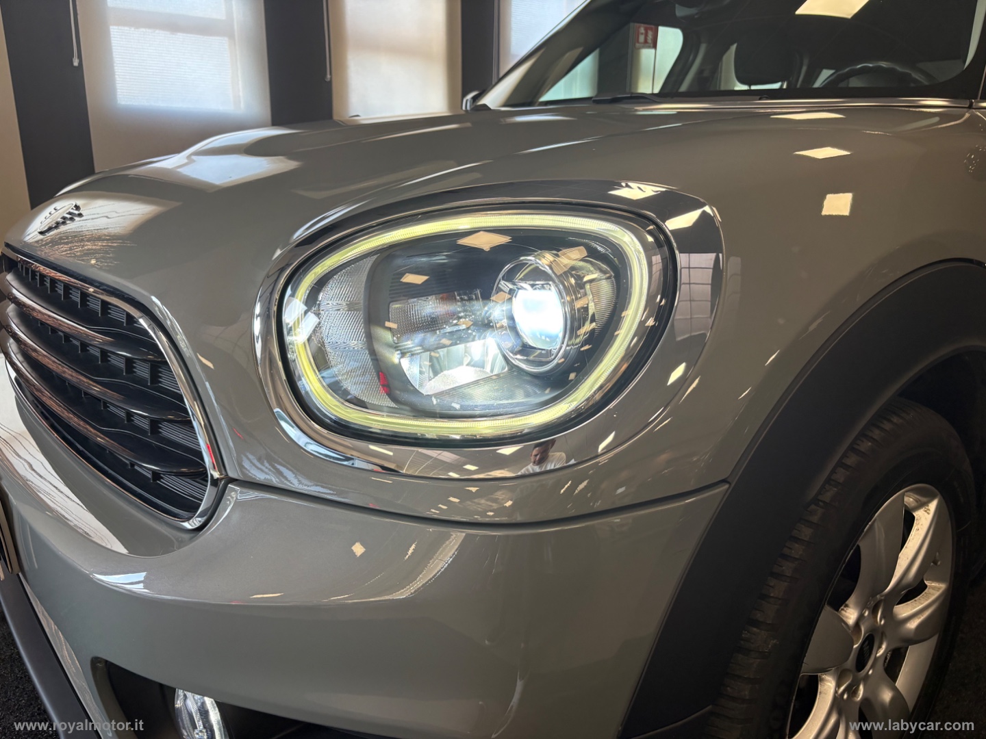 Mini Cooper D Business Countryman Aut. - immagine 21