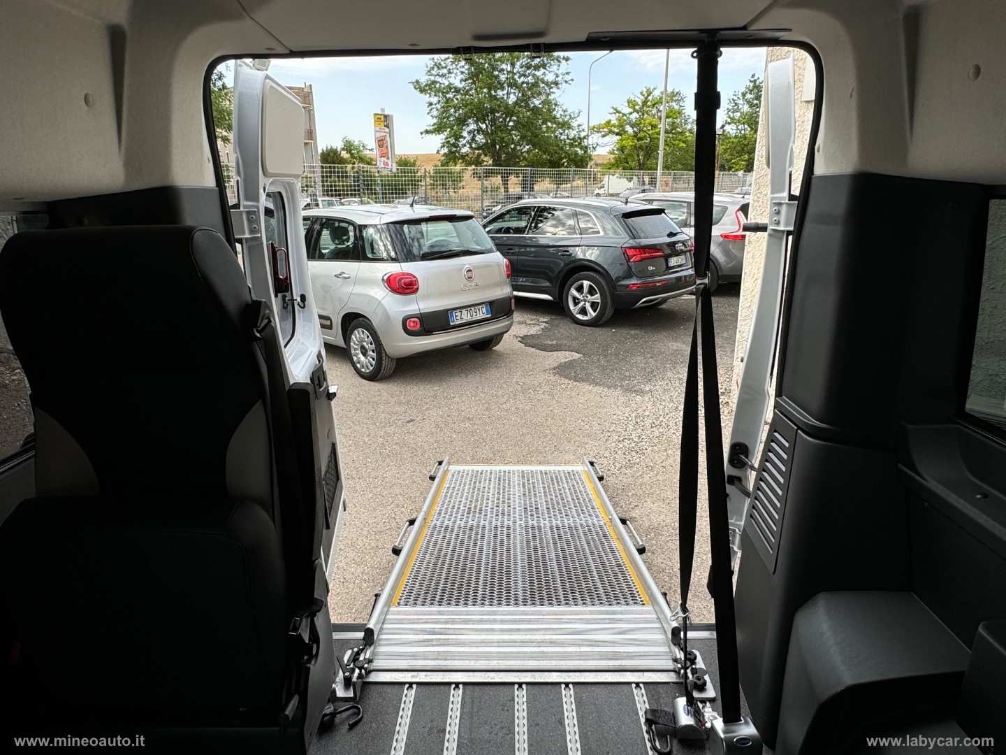 Ducato 30 2.3 MJT 150CV TRASPORTO DISABILE - immagine 21