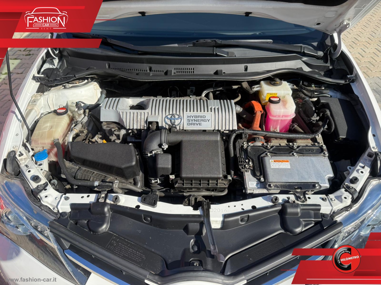 Auris TS 1.8 Hybrid Lounge - immagine 21