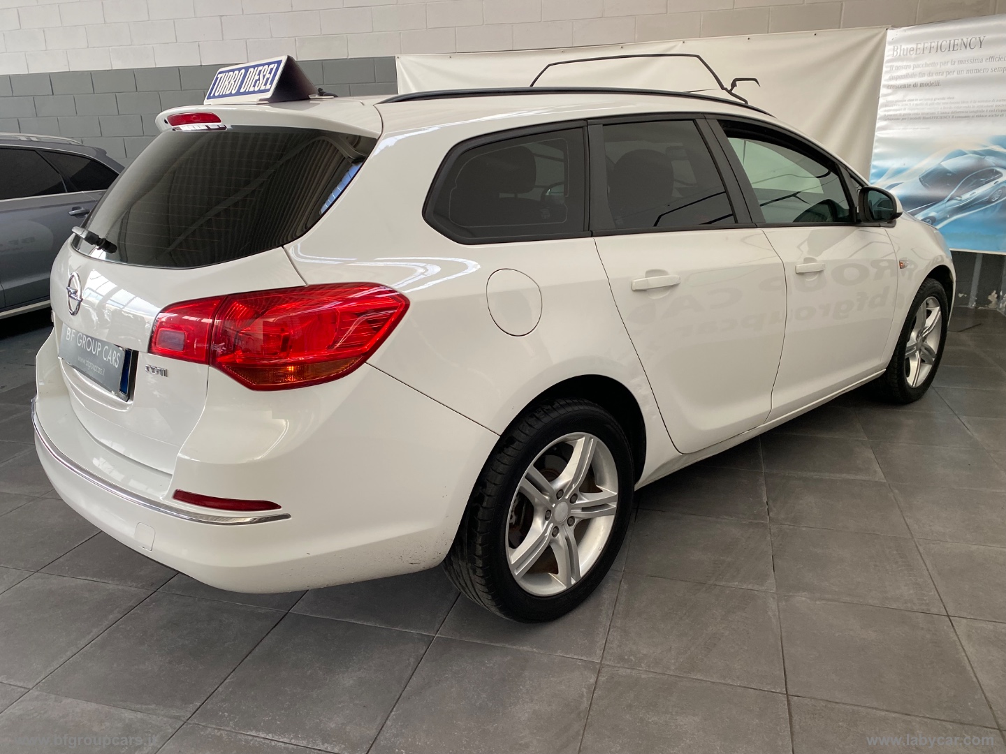 ASTRA SPORTSTOURER - immagine 21