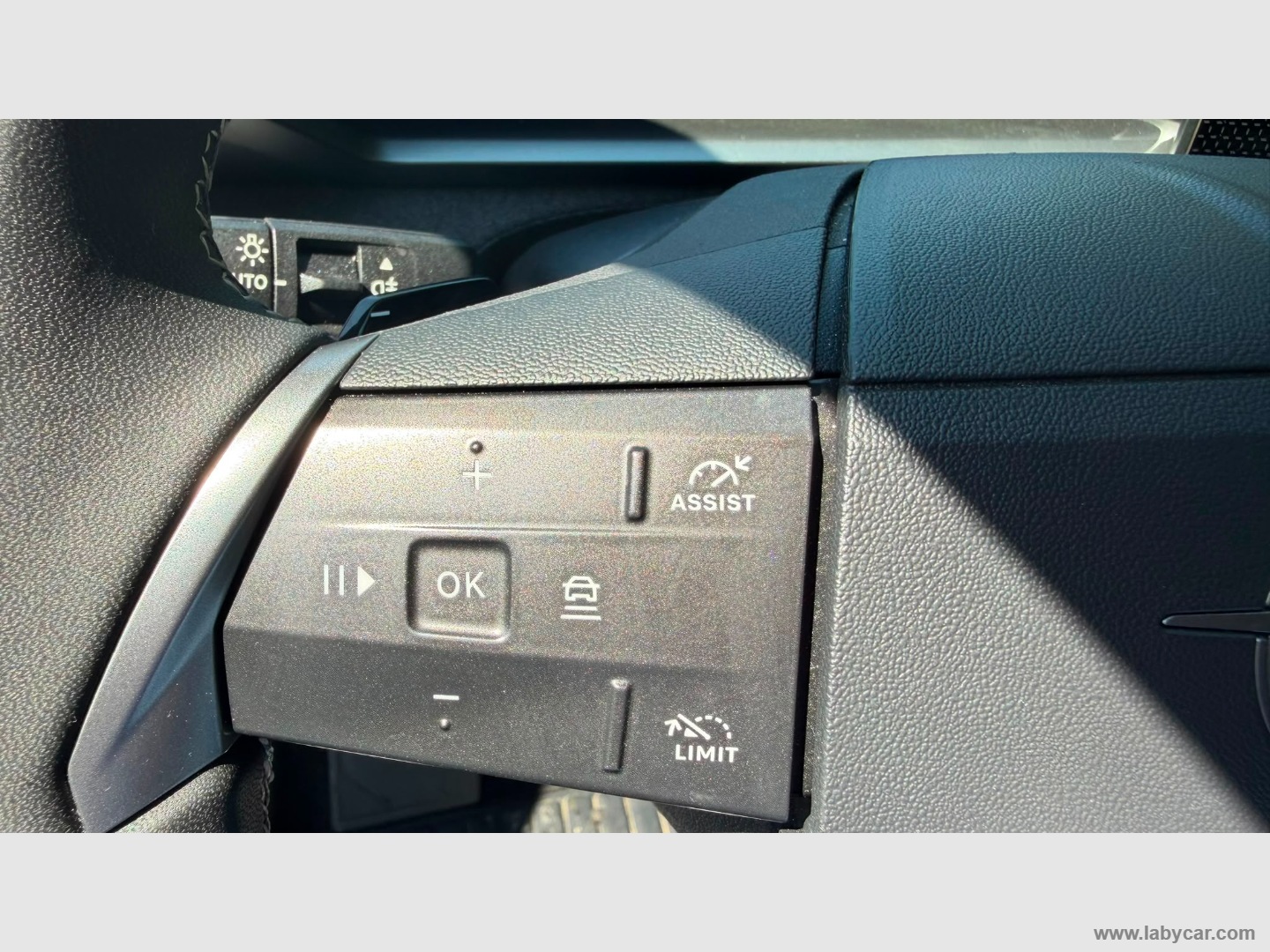 Opel Grandland Hybrid 145 CV DCT6 Edition - Immagine 21
