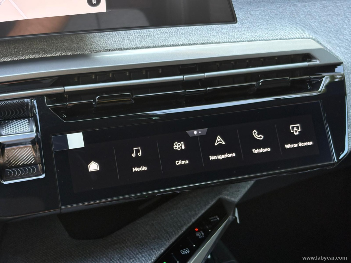 Peugeot 3008 Hybrid 145 e-DCS6 GT - Immagine 21
