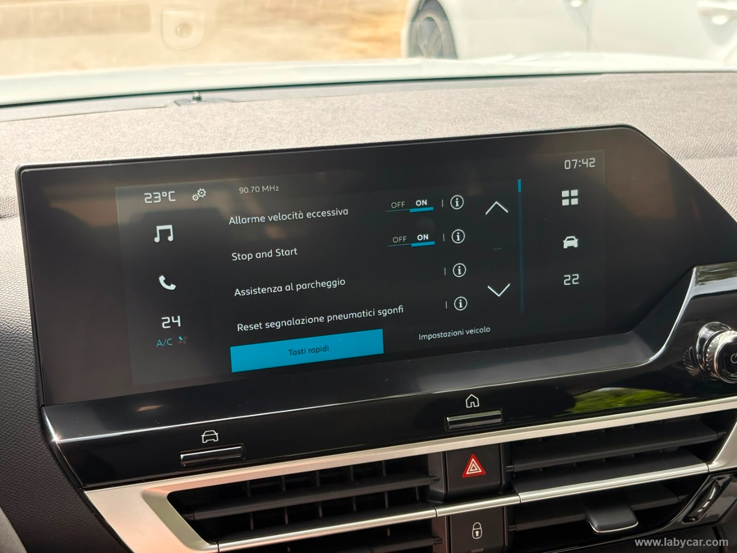 Citroën C4 Hybrid 110 e-DCS6 You - Immagine 21