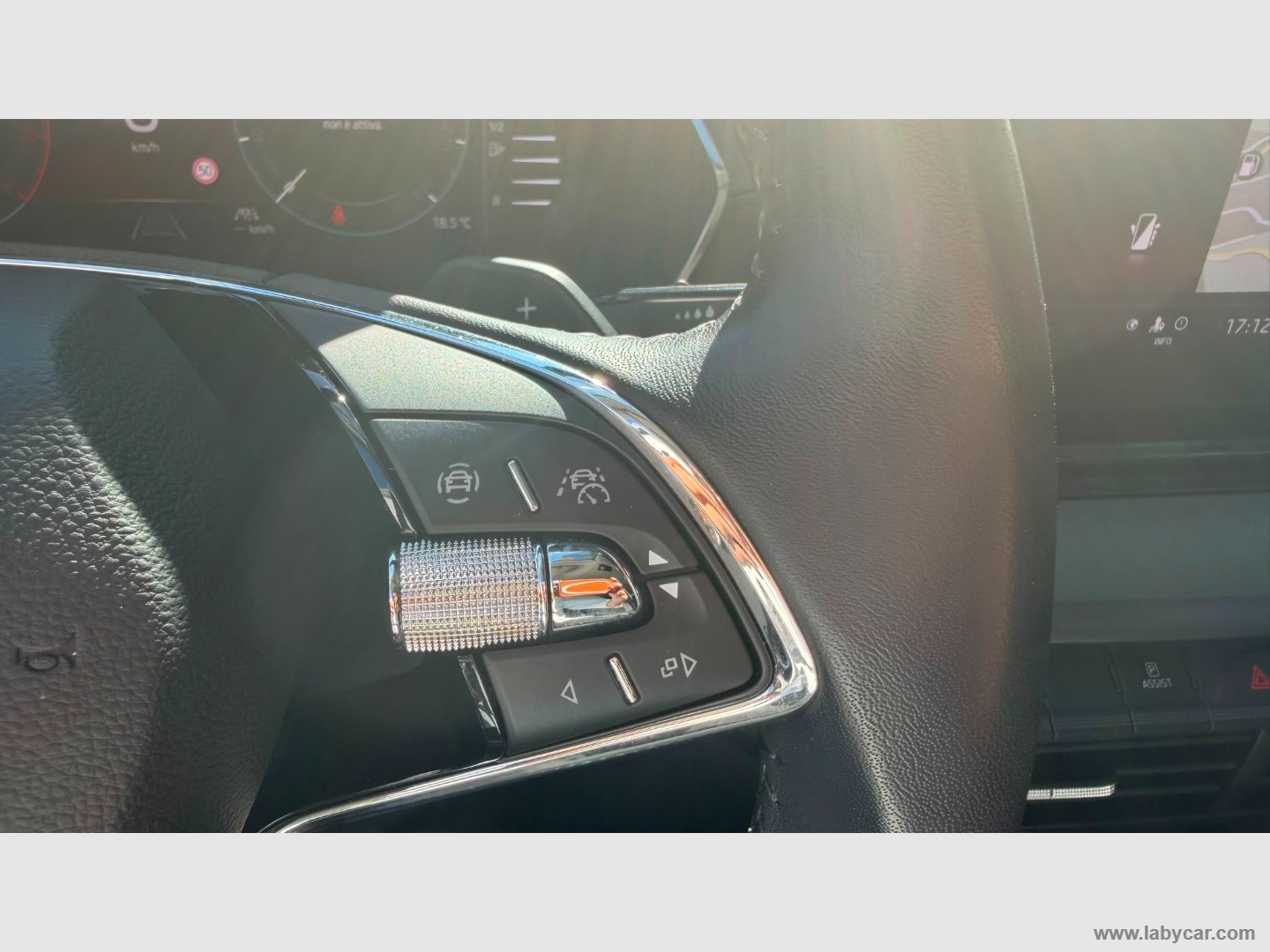 Skoda Octavia 2.0 TDI SCR 150CV DSG Wag. Style - Immagine 21