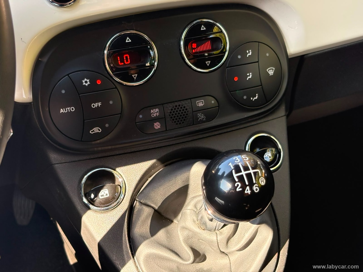 Fiat 500 C 1.0 Hybrid Dolcevita - Immagine 21